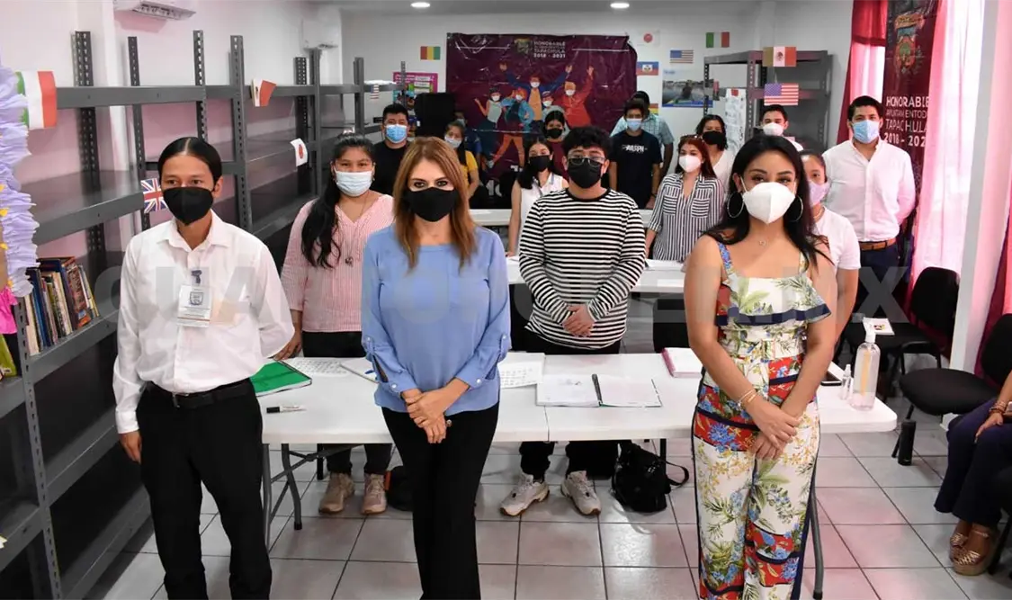 Jóvenes inician el Curso de Introducción en Idiomas