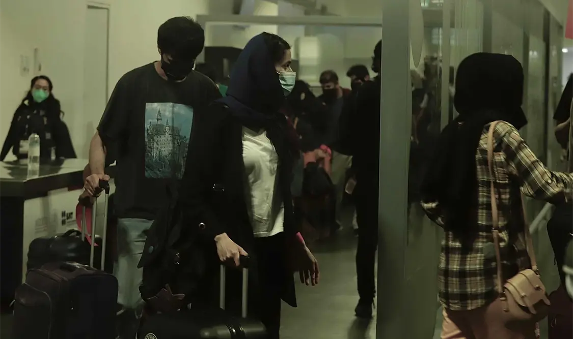 Este grupo de personas afganas arribó a la Ciudad de México procedentes de Qatar, siendo su última escala en Cancún, Quintana Roo. El Universal