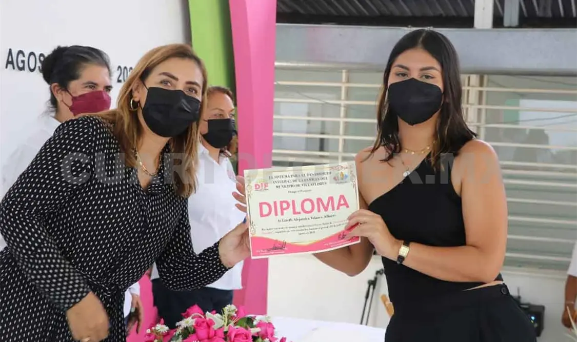 DIF Villaflores reconoce a emprendedoras