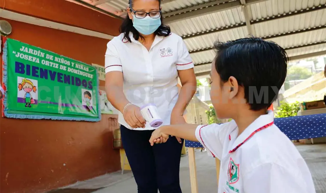 Encuesta: riesgoso regresar a clases presenciales
