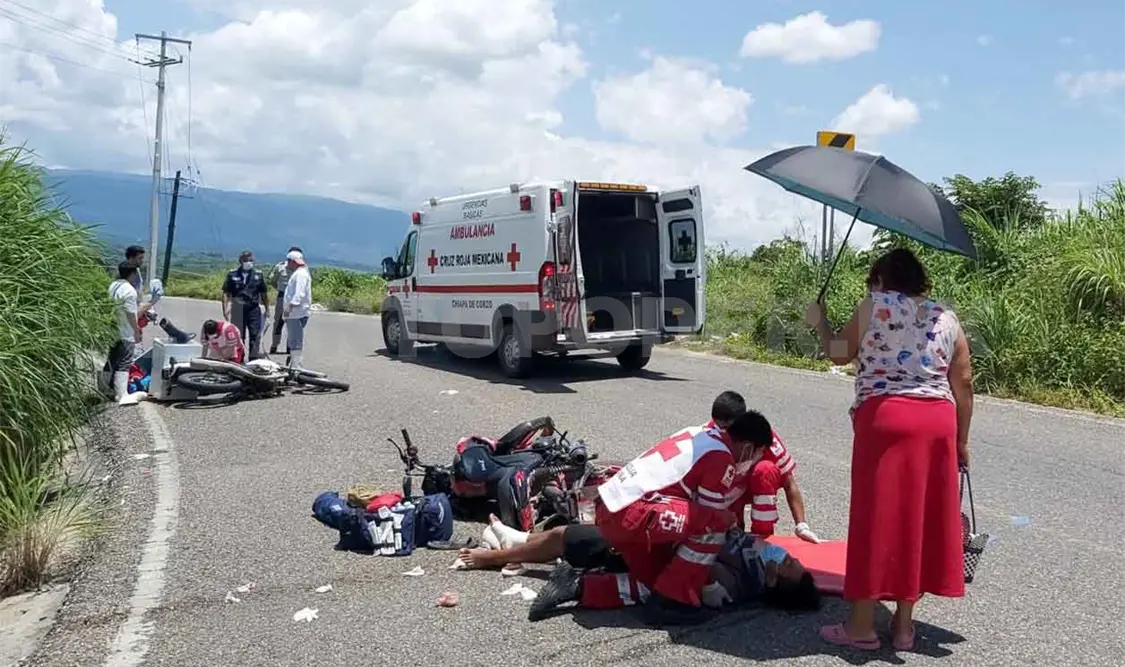 Jugaban a las carreritas y terminan colisionando