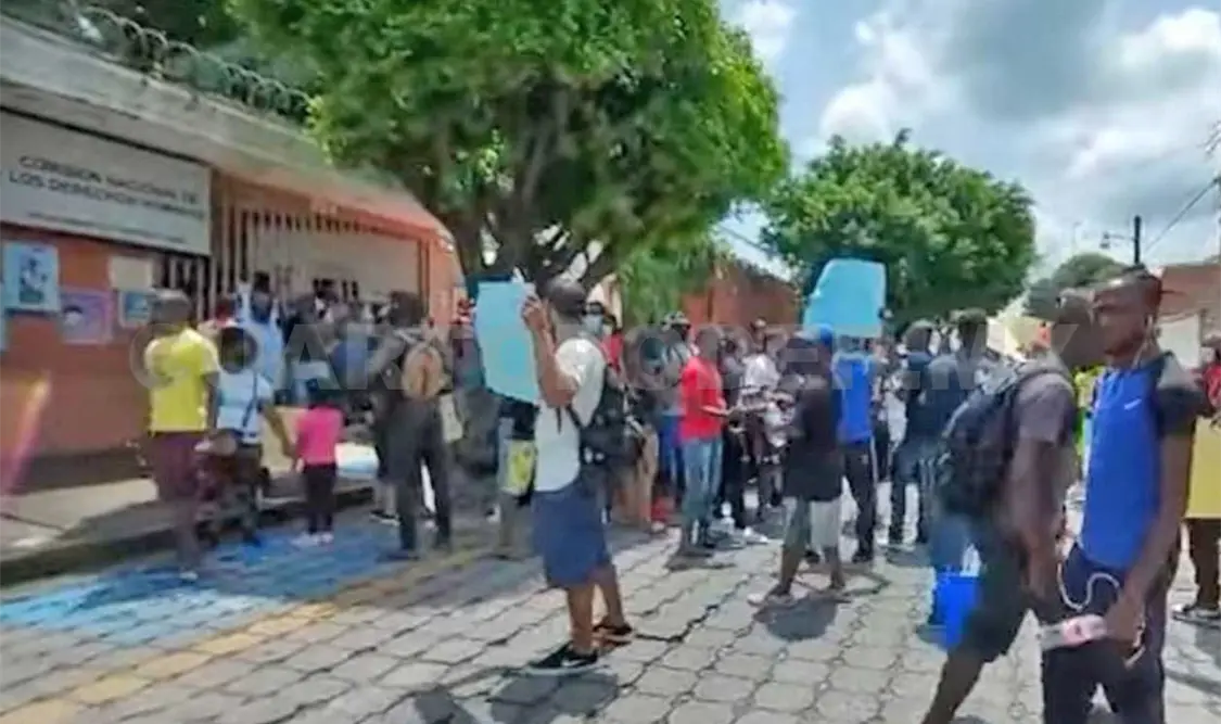 Migrantes anuncian caravana hacia el centro de Me´xico