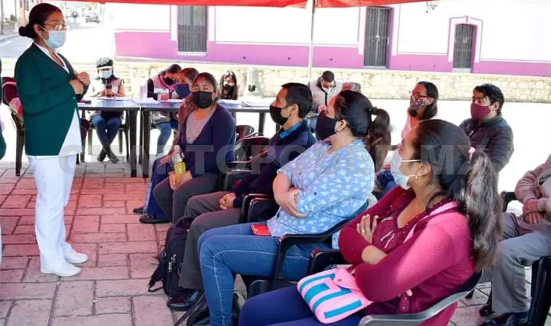 Avanza vacunación a mayores de 18 en módulos itinerantes