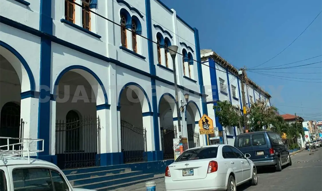 Imponen cuota de mil 500 pesos en Secundaria del Estado
