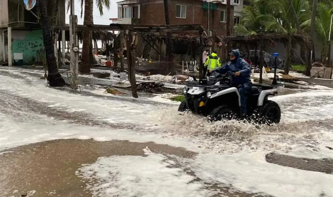 También continúa la supervisión permanente en los cauces, presas y arroyos en 25 municipios de Colima. Twitter