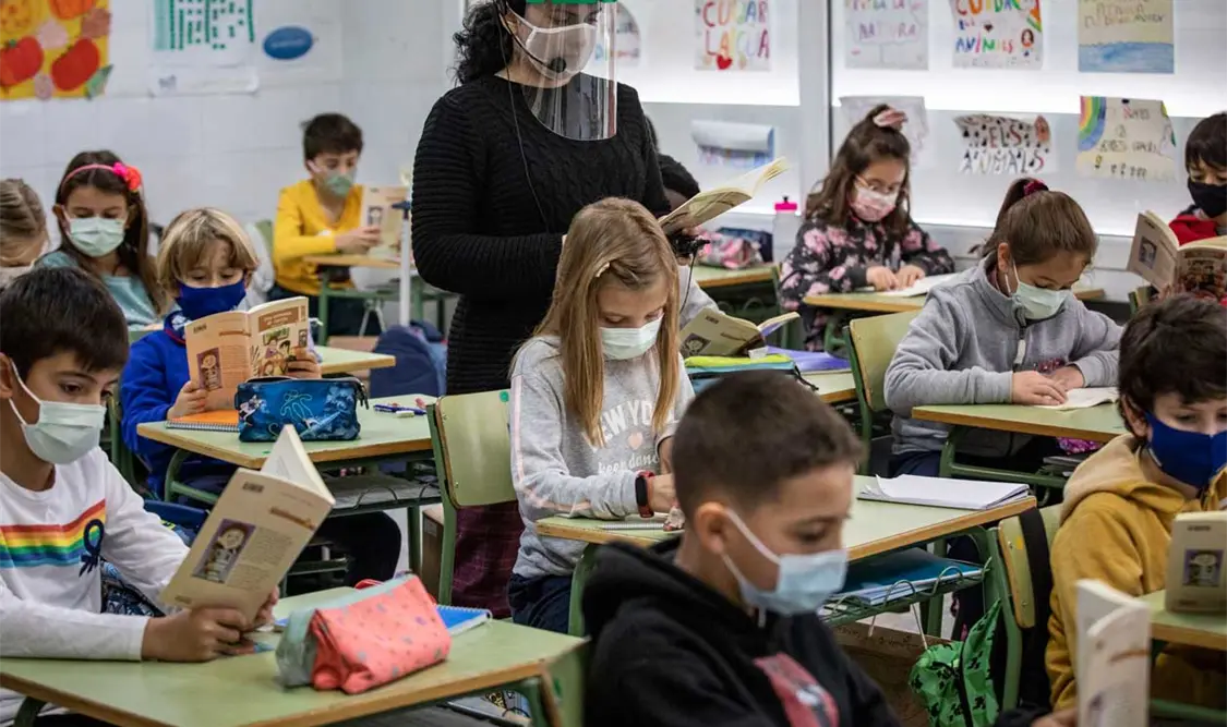 Los colegios se encuentran mejor preparados para afrontar la aparición potencial del virus en las aulas. Cortesía