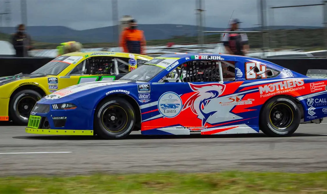 Después del trago amargo de esta fecha, Julio Rejón ya trabaja para enfrentar la sexta fecha de la Nascar Peak México Series, en busca de revancha. Cortesía