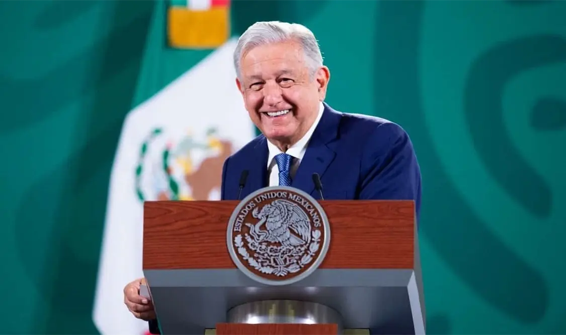 El presidente Andrés Manuel López Obrador destacó que es un día muy importante para todo el país porque los niños regresan a clases presenciales. Presidencia