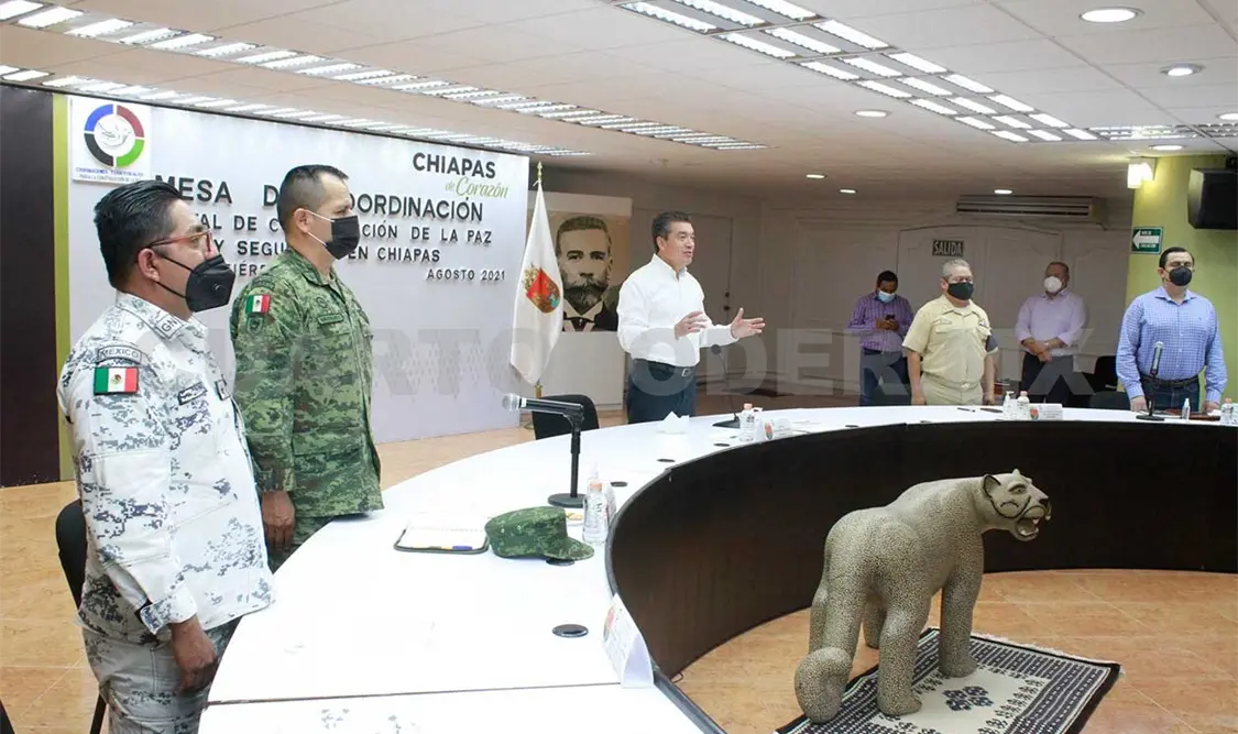 Exhorta Escandón acudir a centros de vacunación