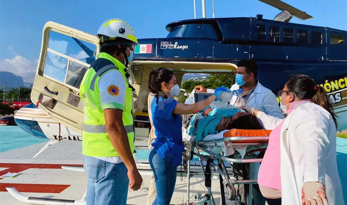 Salvan vida a paciente con posparto crítico