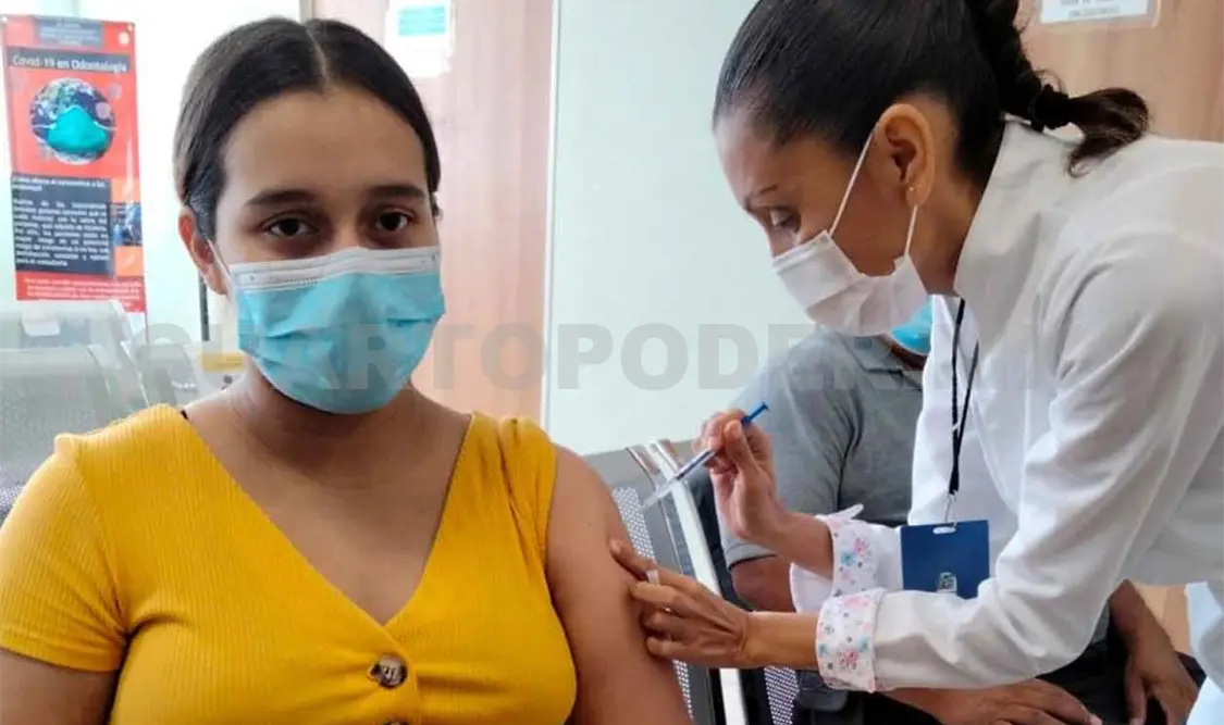 Vacuna anticovid puede salvar a madre e hijo