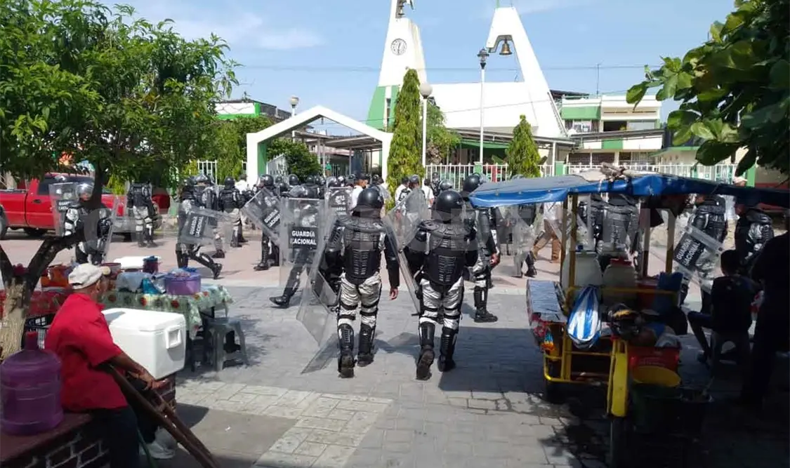 Disuaden parcialmente caravana de haitianos