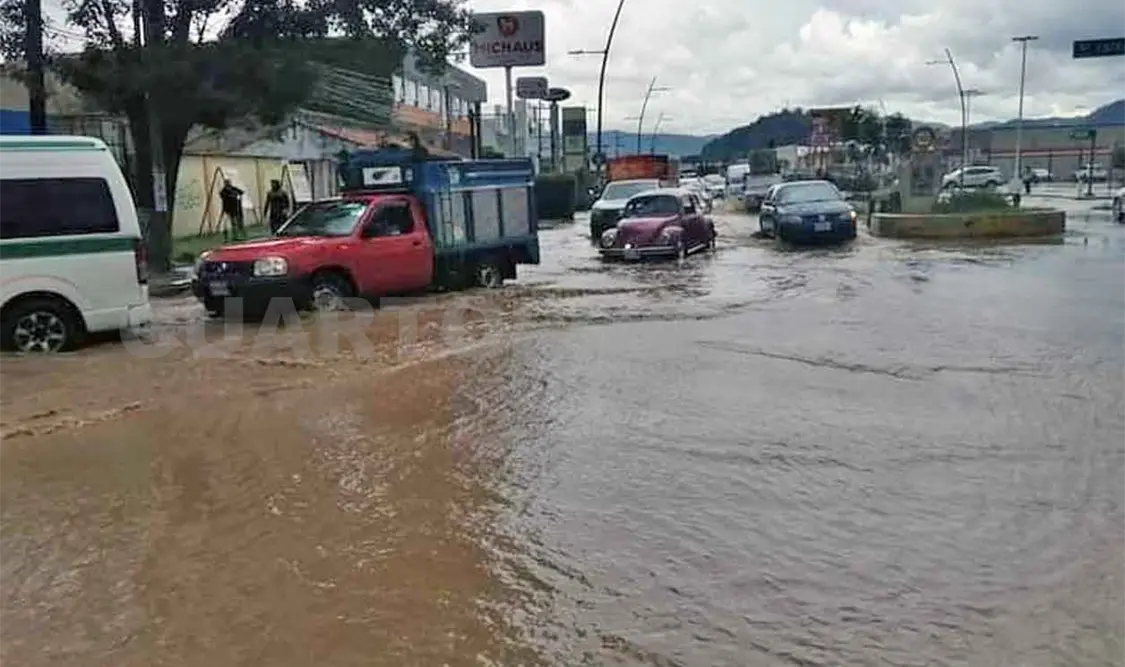 Desborde de arroyo causó problemas a la población
