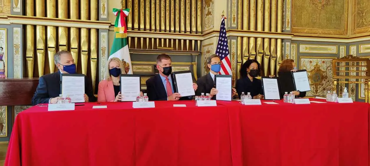 México firma acuerdos con EU