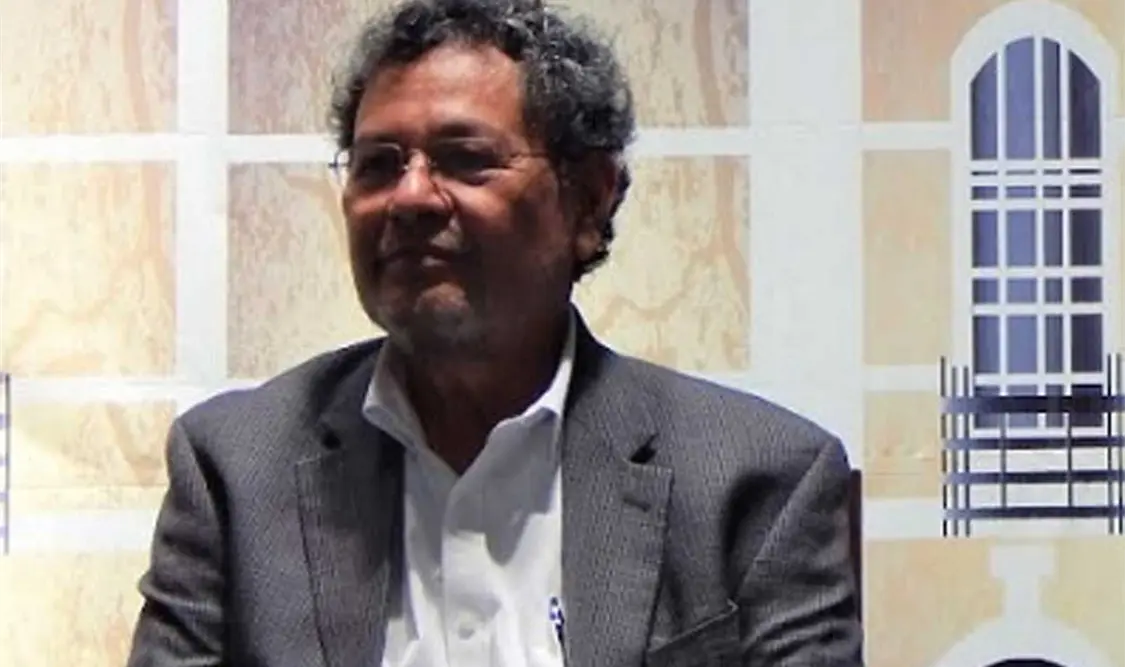 El escritor Élmer Mendoza. Cortesía