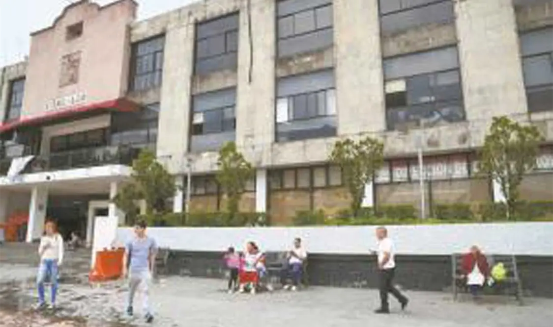 Al momento del asalto, la sucursal se encontraba vacía y no contaba con vigilancia de ningún tipo. Cortesía