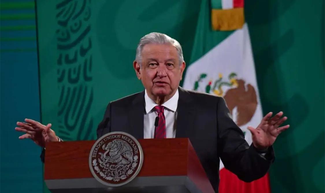 López Obrador criticó que con esos salarios no alcanza ningún presupuesto. Cortesía