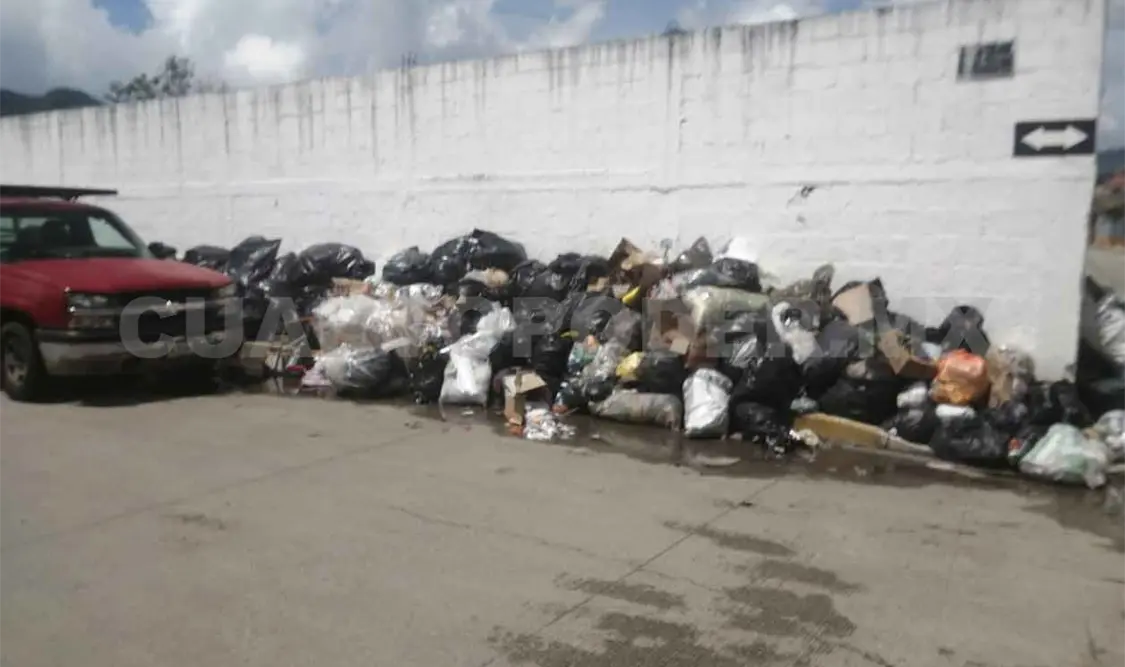 Continúa paro de labores de trabajadores de limpia