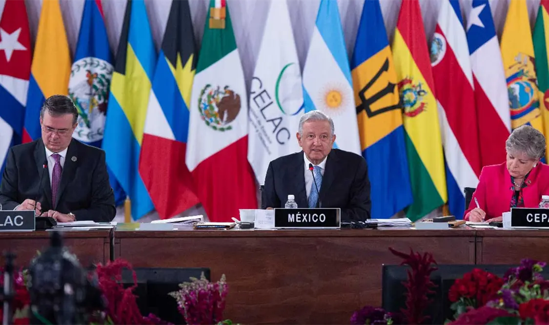 El presidente Andrés Manuel López Obrador propuso la firma de un acuerdo comercial de la región latinoamericana con Estados Unidos y Canadá. Cortesía