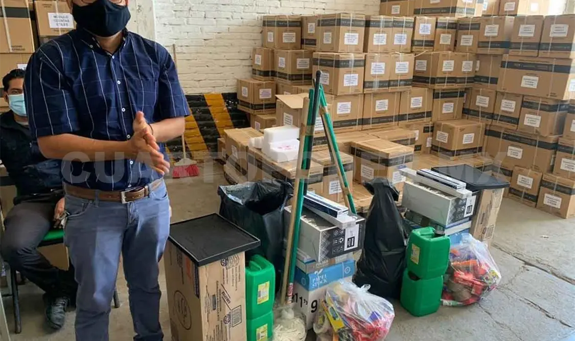 Entregan kits de limpieza para combatir la covid-19