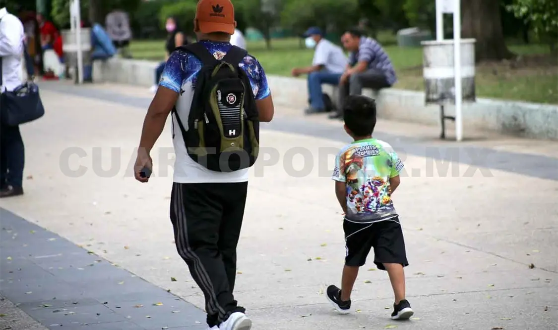 Hay cuatro amparos para vacunar a menores