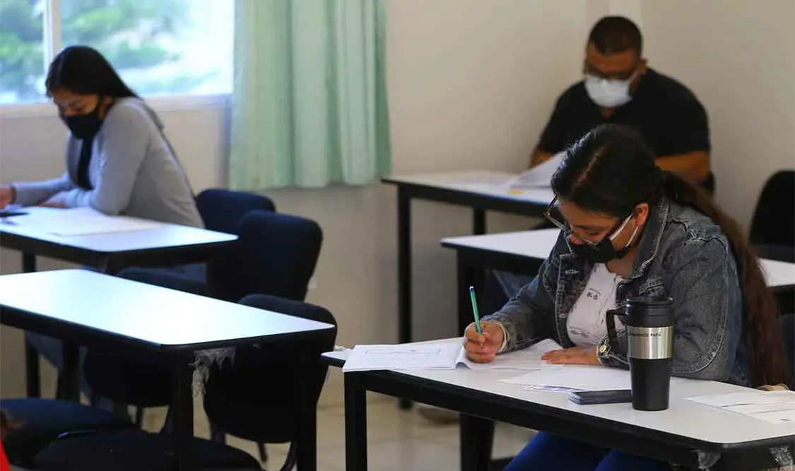 Cabildean mayores recursos para programas de titulación
