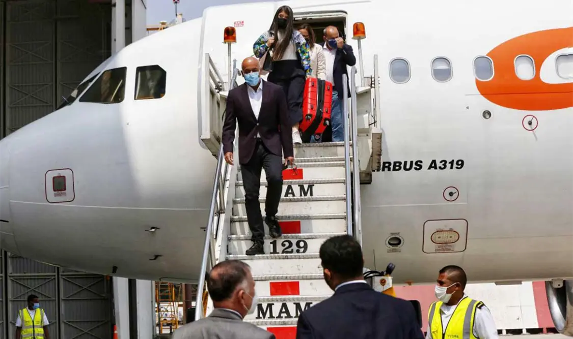 La delegación del gobierno de Nicolás Maduro llegó este sábado a México para reanudar el diálogo con la oposición venezolana. Cortesía