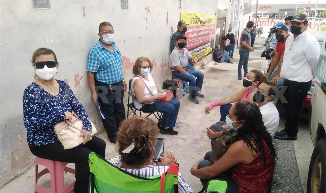 Ex socios del Conejobus en disposición de negociar