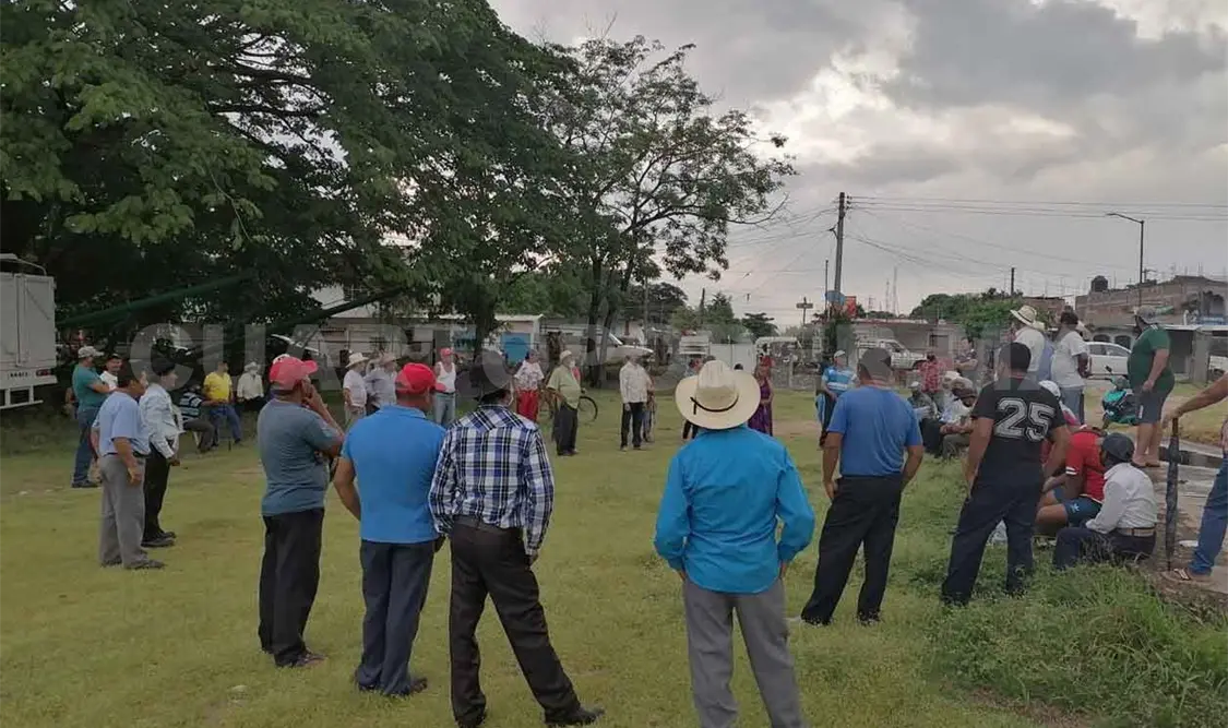 Ejidatarios de Suchiapa inconformes por obra