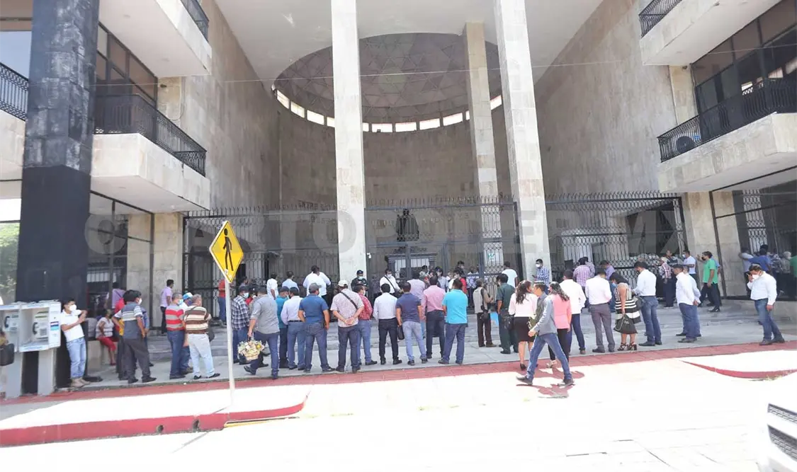 Exigen elecciones extraordinarias