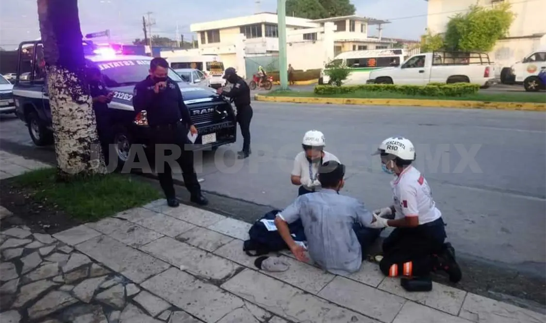 Repartidor de pollos es arrollado por auto “fantasma”