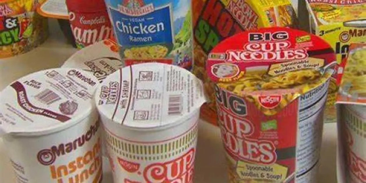 La Profeco encontró que casi todas las sopas instantáneas tienen un alto contenido de sodio, calorías y bajo aporte nutrimental. Cortesía
