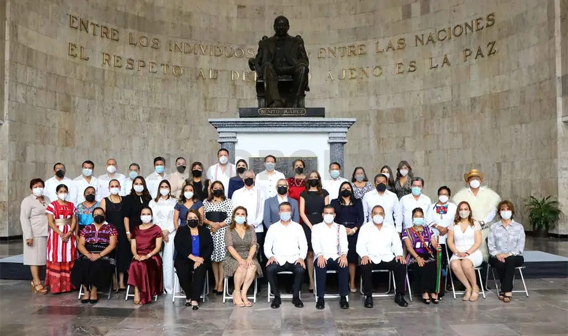Convoca al Congreso a atender peticiones del pueblo