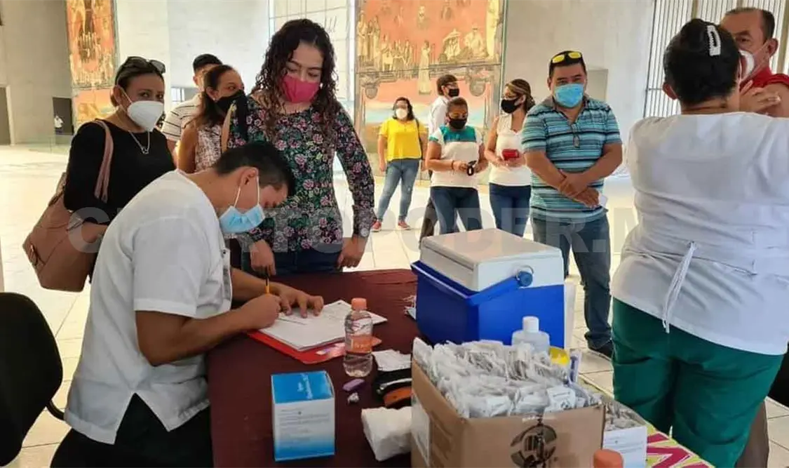 PJE inicia vacunación contra coronavirus