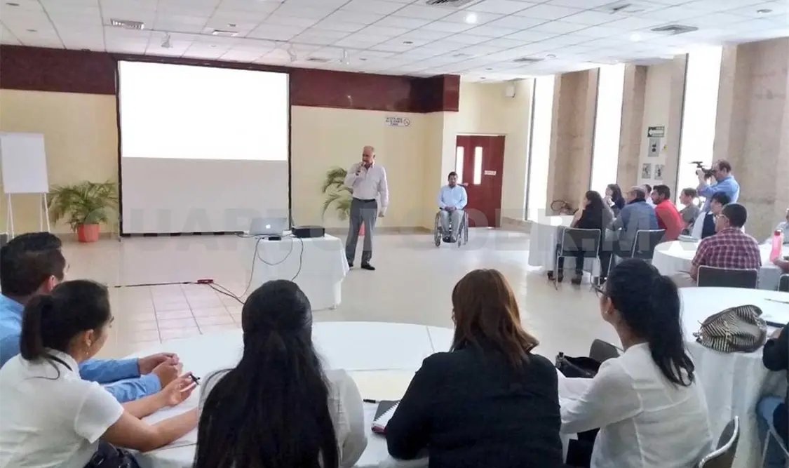 Al menos 15 empresas de turismo continúan operando