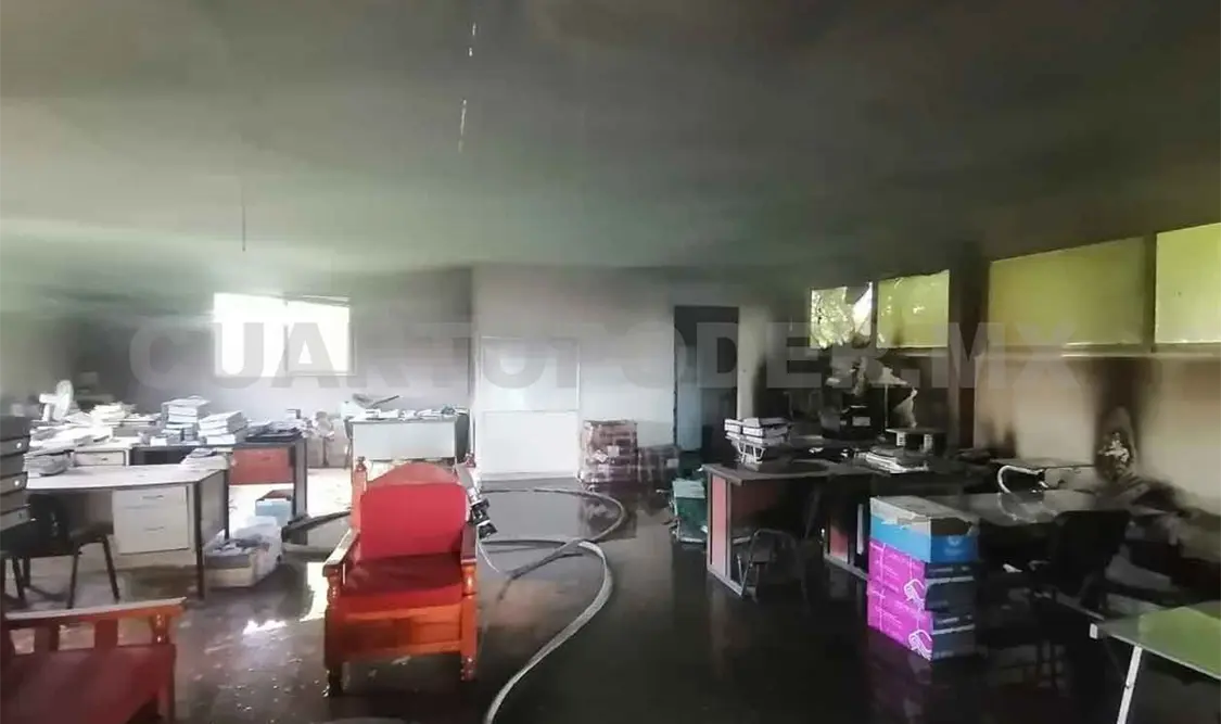 Se incendian oficinas de un salón de fiestas