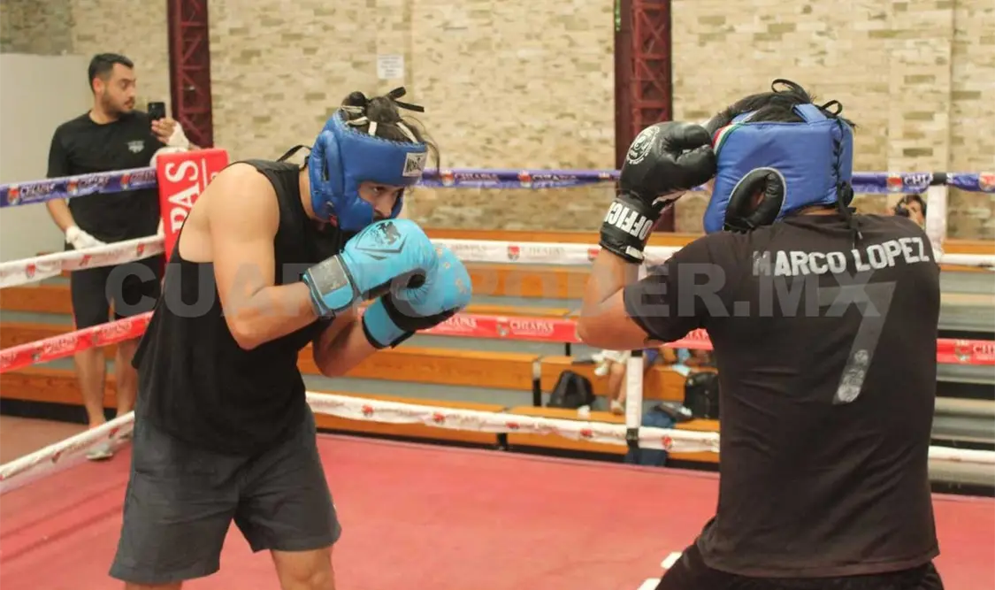 Pugilistas experimentan la adrenalina del ring