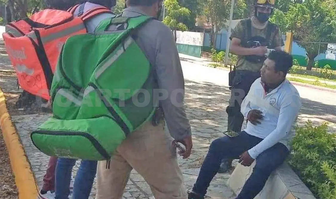 Tiran a motorrepartidor al impactarlo por alcance