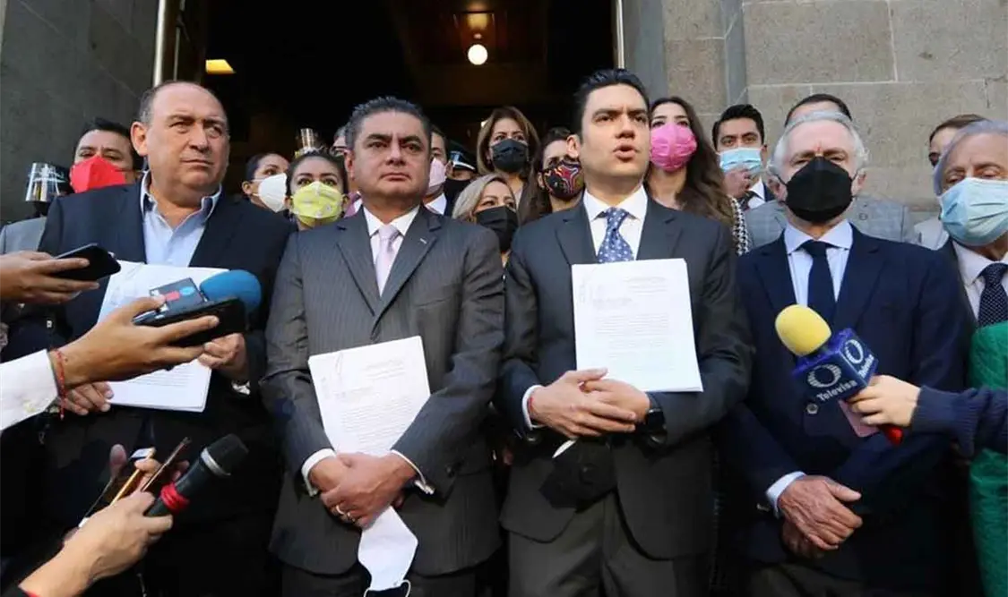 Impugnan Ley Federal de Revocación de Mandato