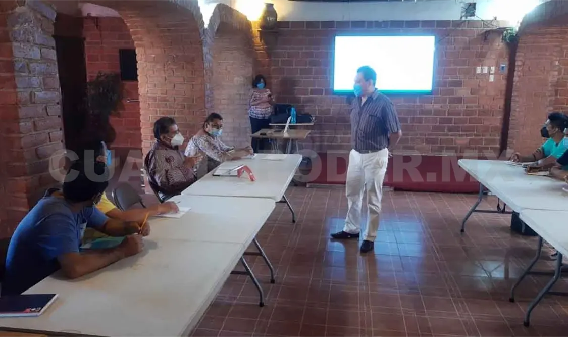 Instruyen a funcionarios en temas ambientales