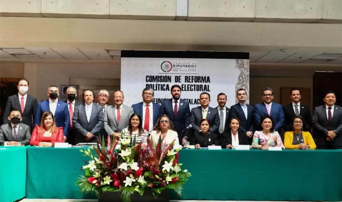 Diputados instalan entre reclamos la Comisión de Reforma Política. Cortesía