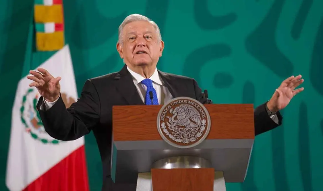 AMLO llama “ternuritas” a grupo opositor