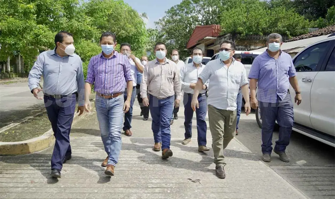 Realiza Llaven Abarca labor informativa