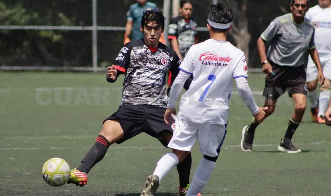 Estrella Blanca lidera la segunda división
