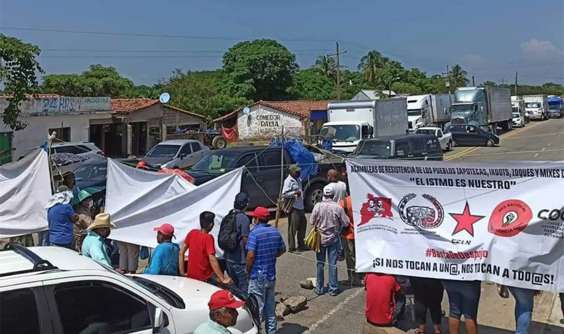 En el Istmo de Tehuantepec continúan los bloqueos carreteros. Cortesía