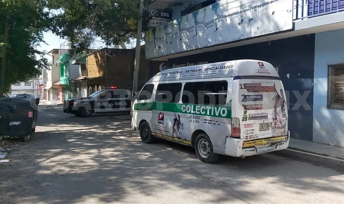 Aseguran a colectivo con objetos robados
