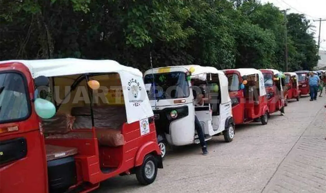 Incrementan mototaxis piratas en Paredón