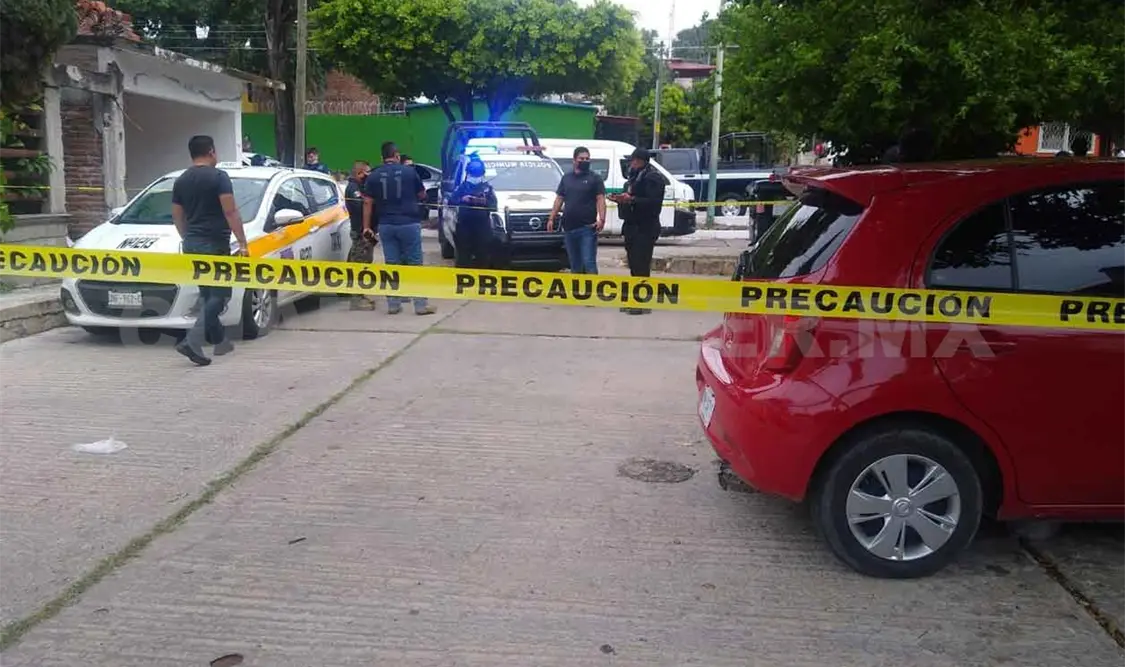 Armados asaltan tienda Willys