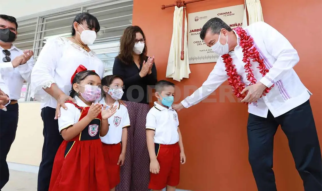 Inaugura Escandón reconstrucción de jardín de niños