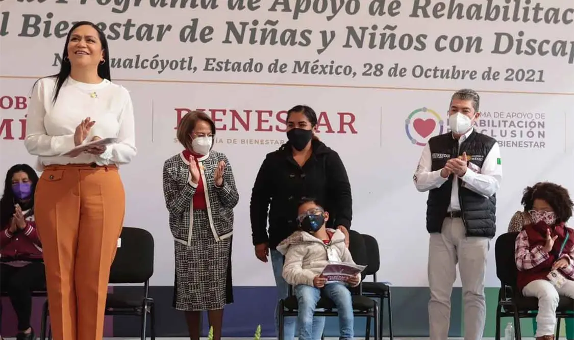 Dan apoyos a niños con discapacidad
